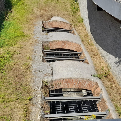 Fig. 1. Le asole scoperte sul canale Moline-Aposa, Foto Archivio Canali di Bologna, 2023. 