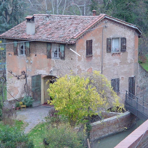 Fig. 4. Il Paraporto Scaletta prima dei restauri del 2009, Archivio Canali di Bologna, Ante 2009.