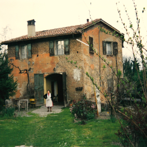 Fig. 5. La signora Elvira Mazzetti, Archivio Canali di Bologna, Ante 2002.