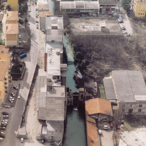 Veduta aerea, ripresa da valle, del canale di Reno in località Canonica, Archivio Manutencoop Immobiliare Spa