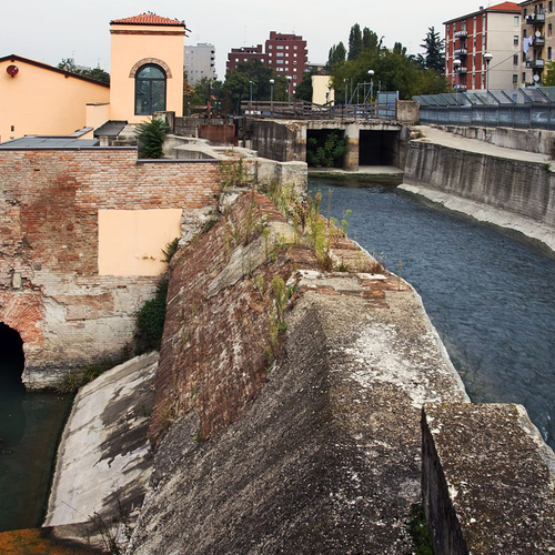 Il canale di Reno a monte del salto della Canonica. Fotografia di Paolo Cortesi